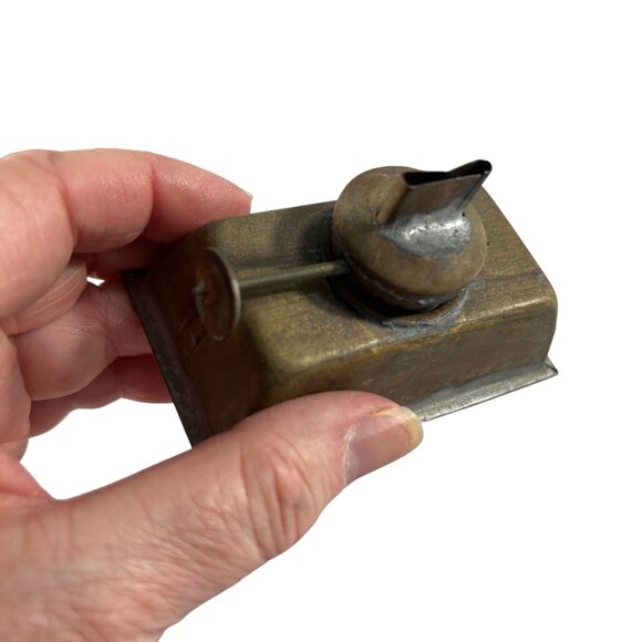 Vintage Brass Glass Panel Lamp Lantern Mirror 6" Tall Handle Primitive NO Wick - Picture 9 of 12